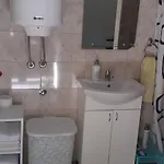 アパート Smjestaj Na Selu,porodica Gvozdenac *