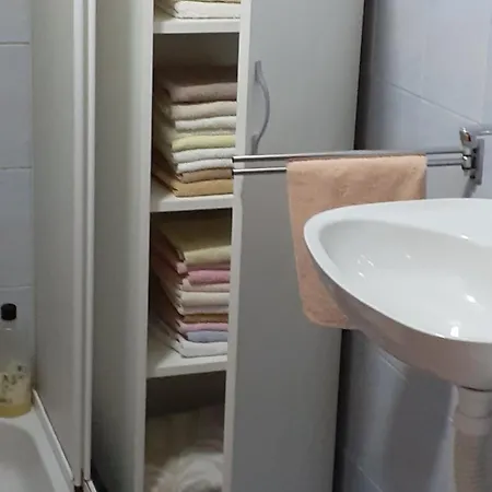 Διαμέρισμα Smjestaj Na Selu,porodica Gvozdenac Sipovo