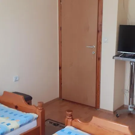 Smjestaj Na Selu,porodica Gvozdenac