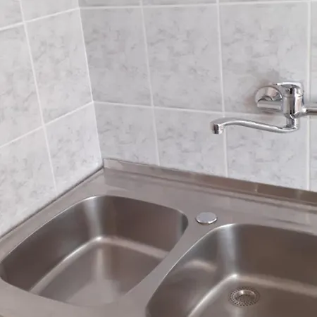 Smjestaj Na Selu,porodica Gvozdenac Διαμέρισμα