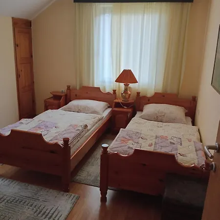 Smjestaj Na Selu,porodica Gvozdenac Apartamento *